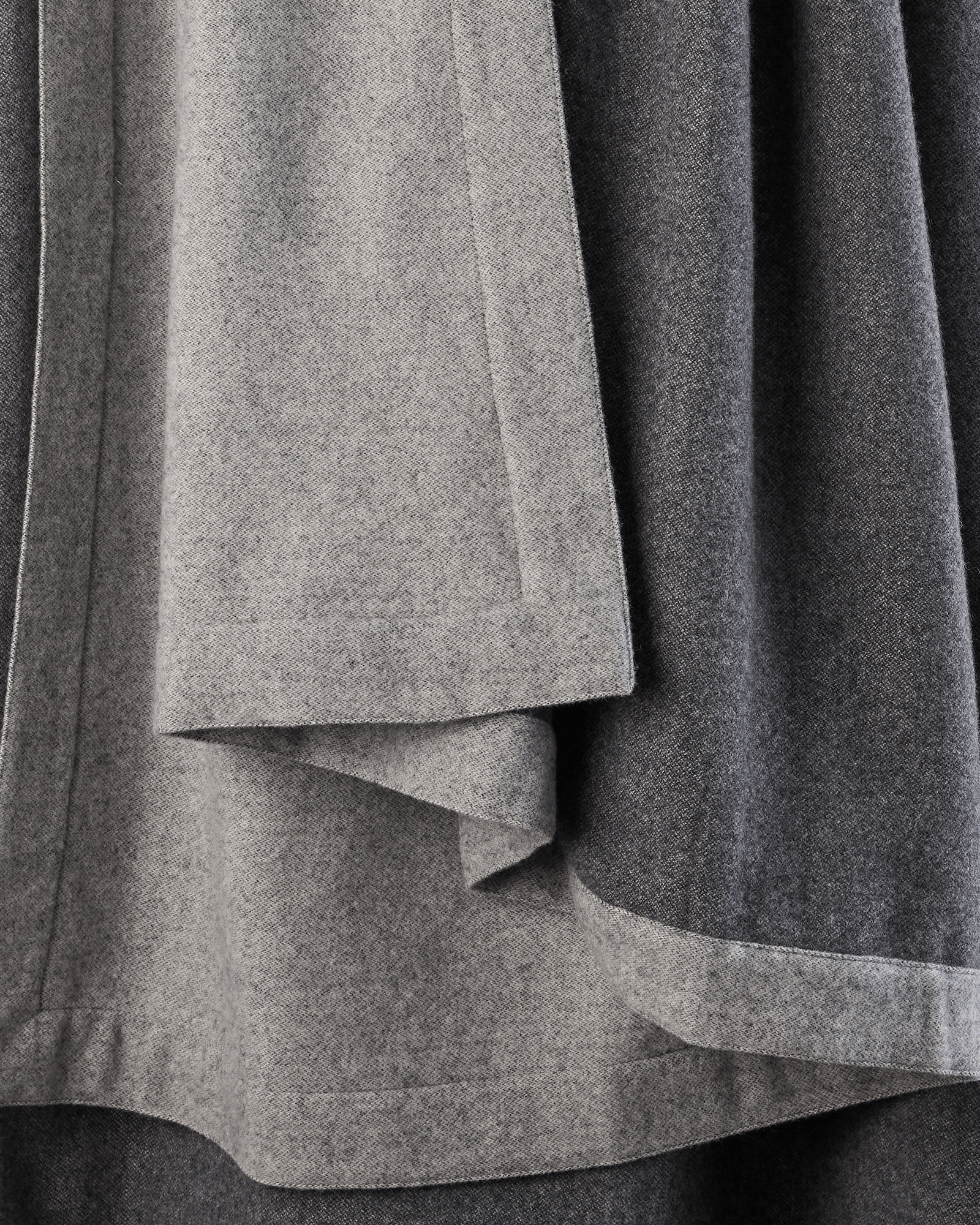 #color_Anthracite Grey