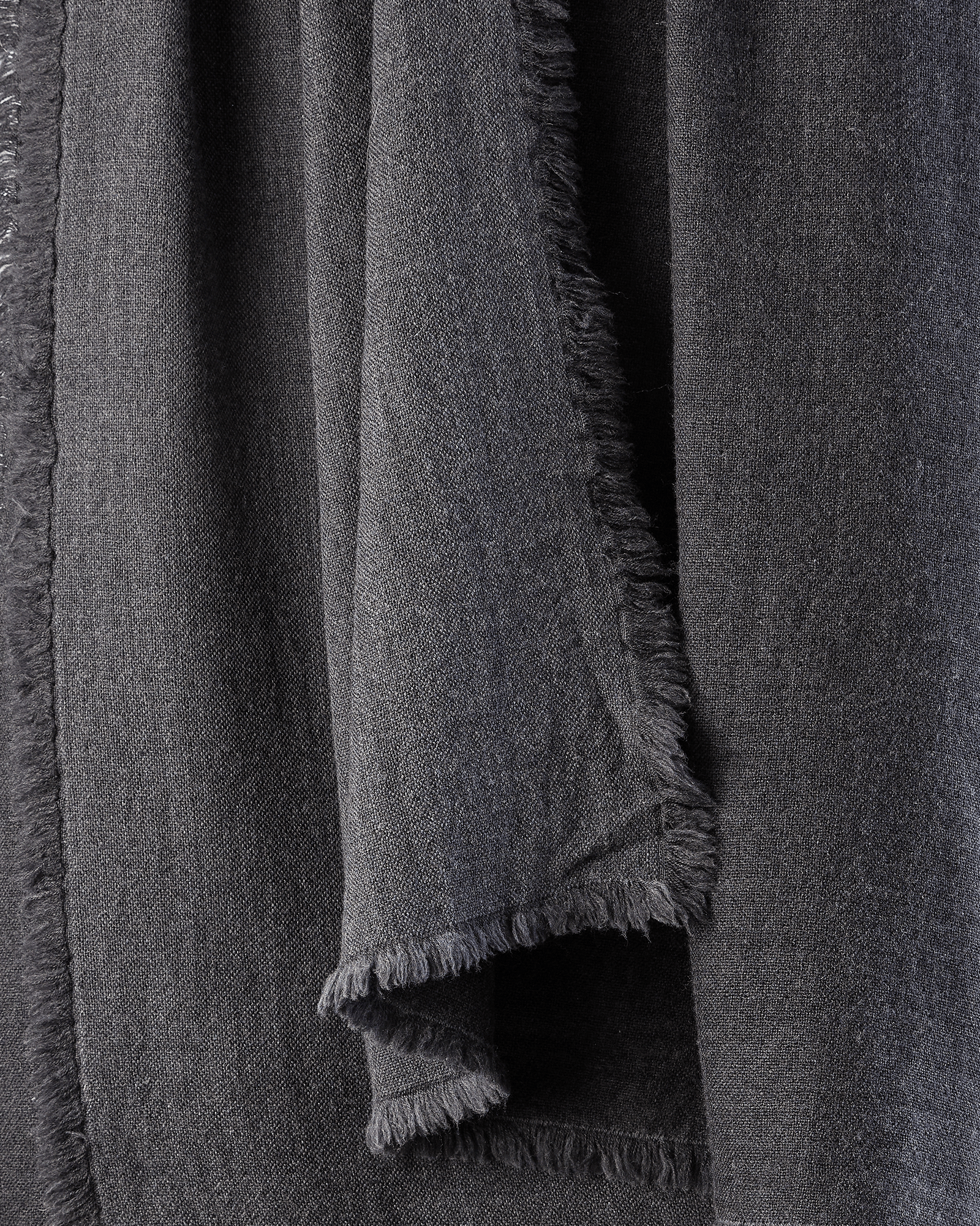 #color_Anthracite