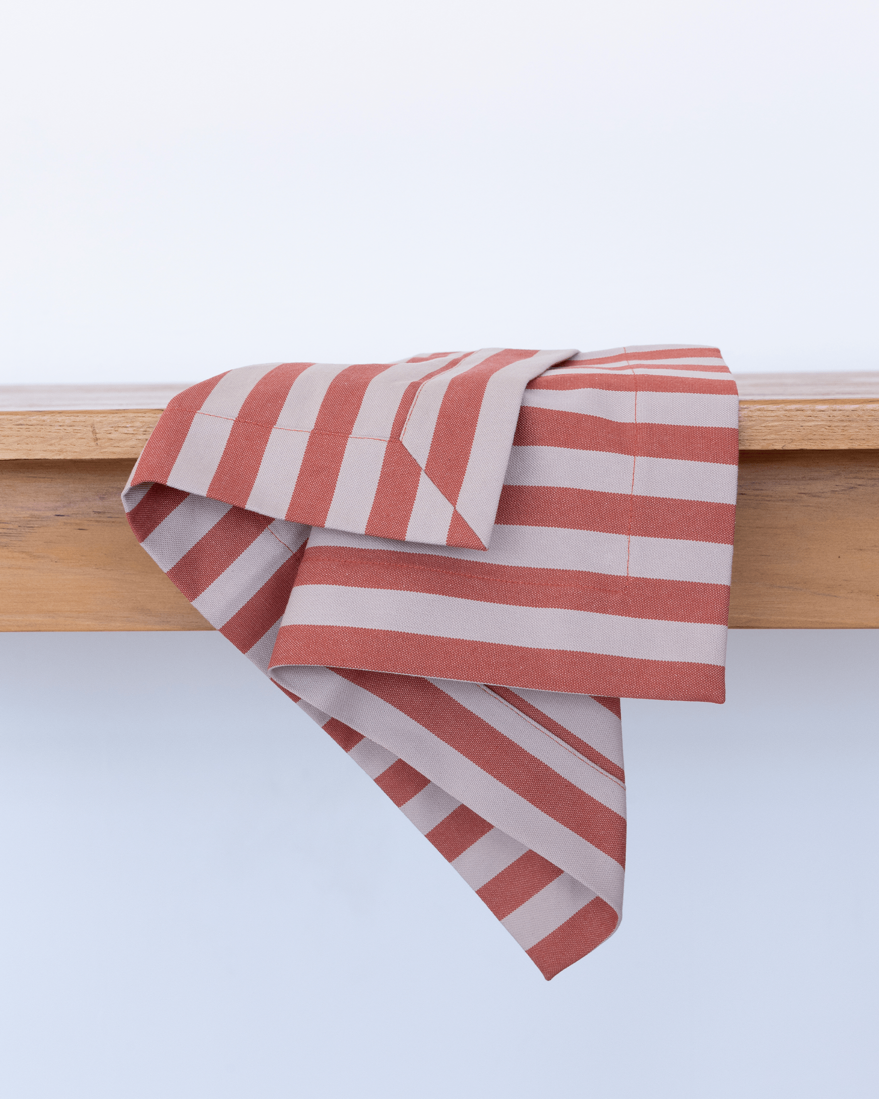 #color_Red Stripe