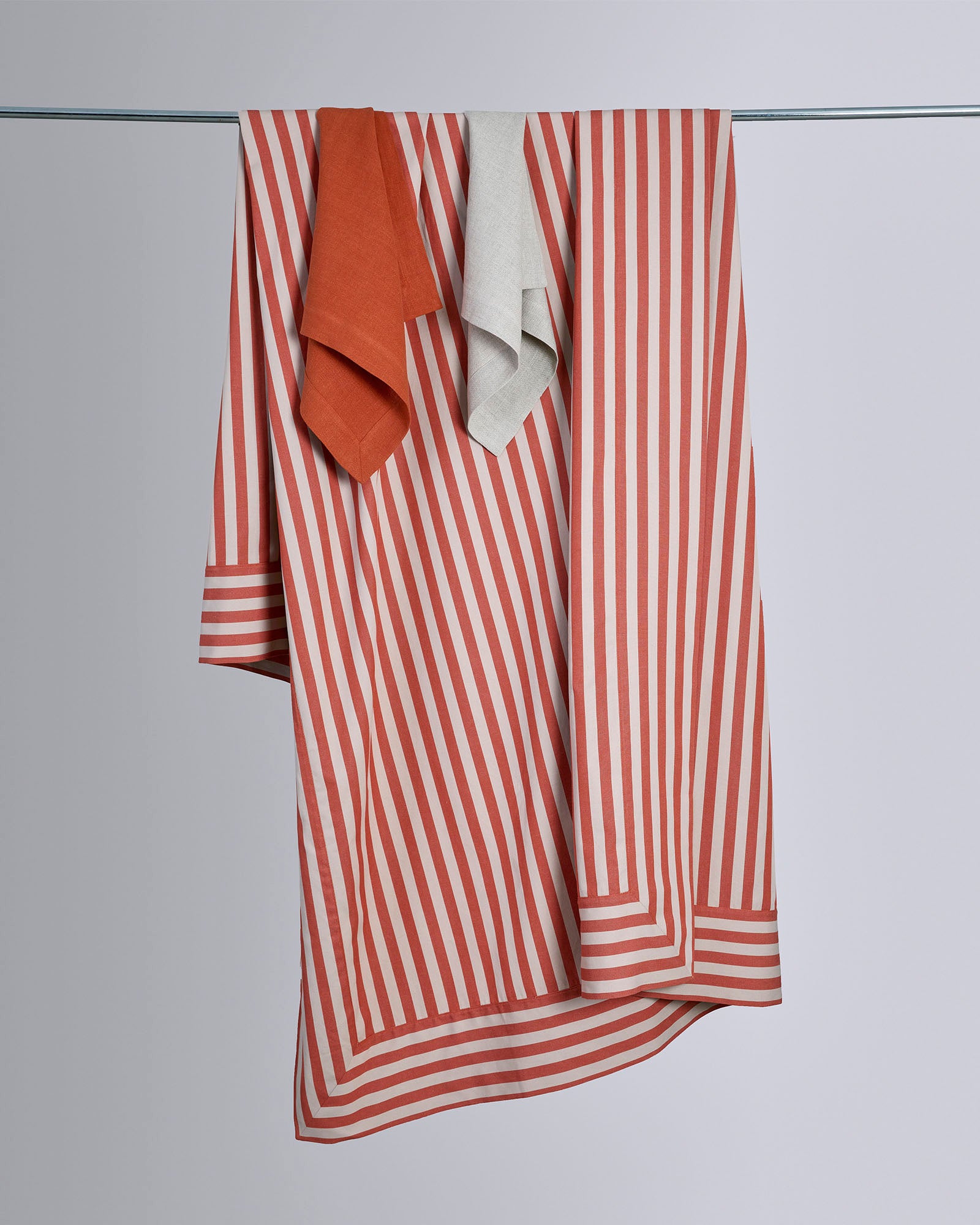 #color_Red Stripe