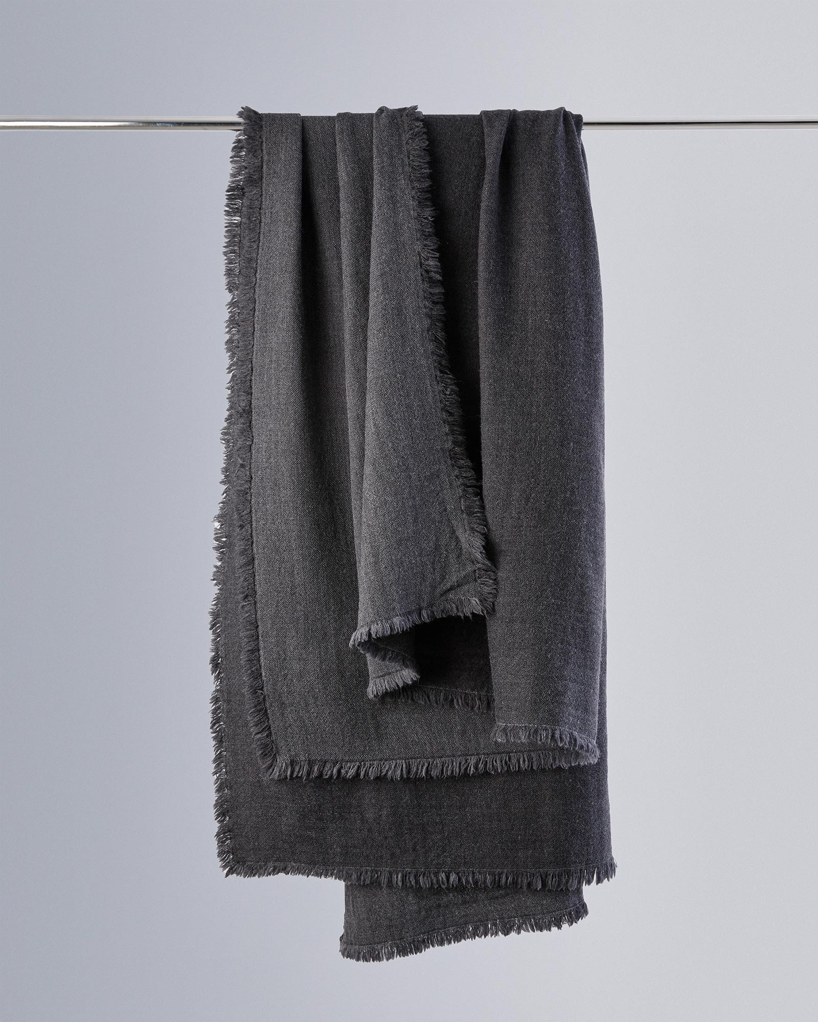#color_Anthracite