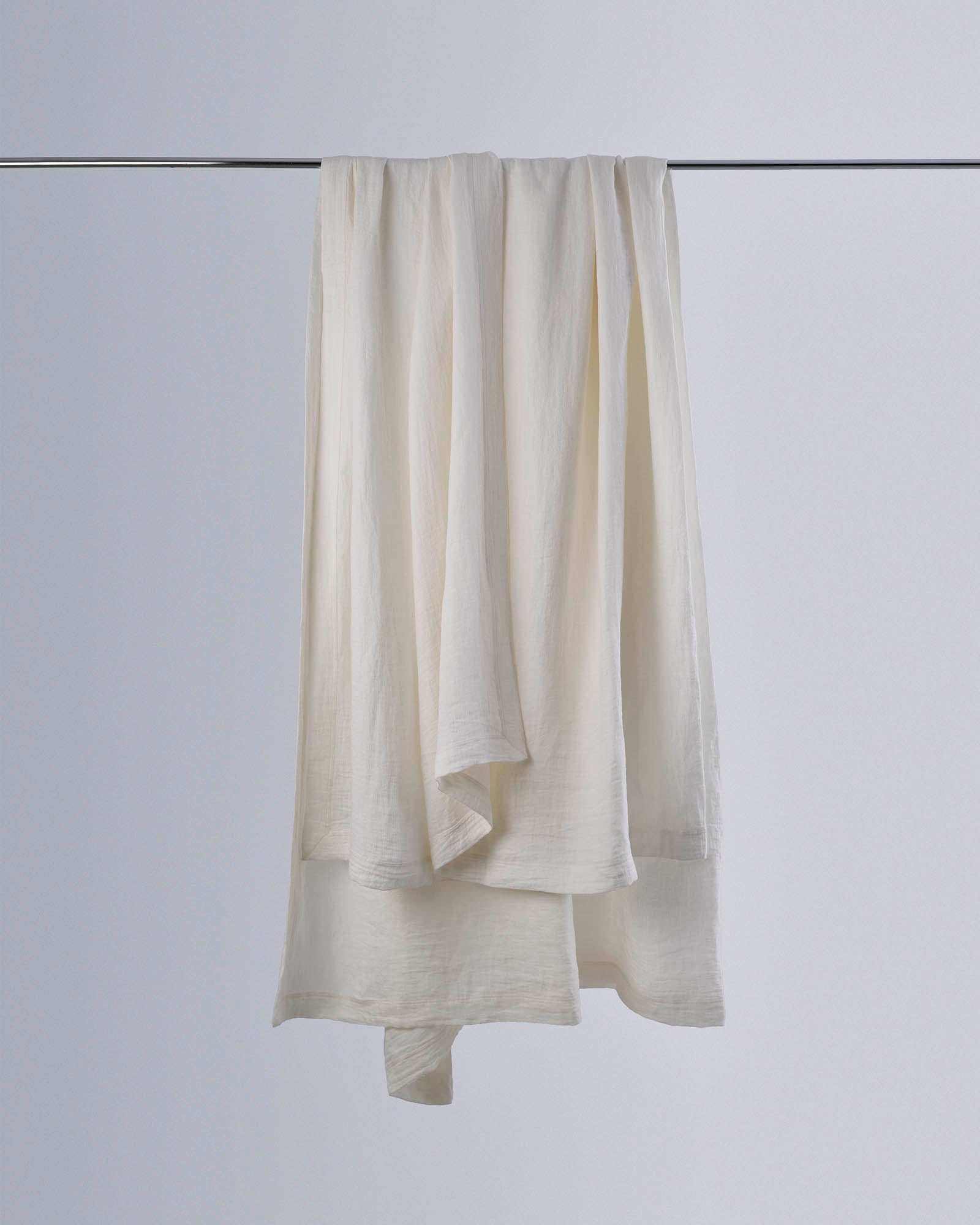 #color_Ivory